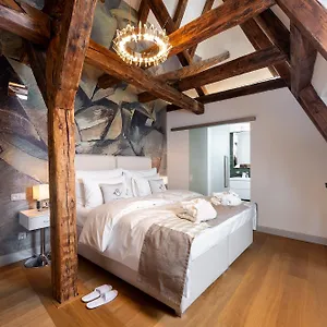 Old Royal Post Boutique & Premium 5* Prag